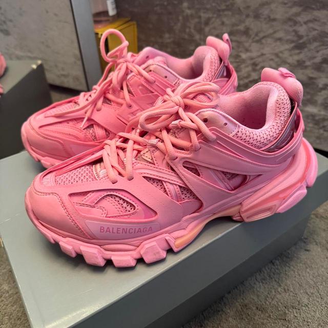 Balenciaga Women's Trainers - Pink - UK 7 on Productcaster.