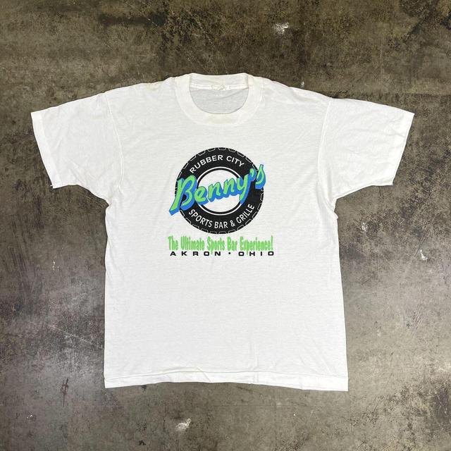 Vintage Men's T-shirt - White - XL on Productcaster.