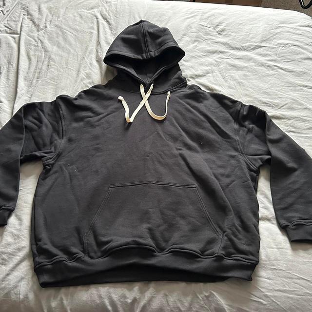 Represent Men's Hoodie - Black - XL on Productcaster.