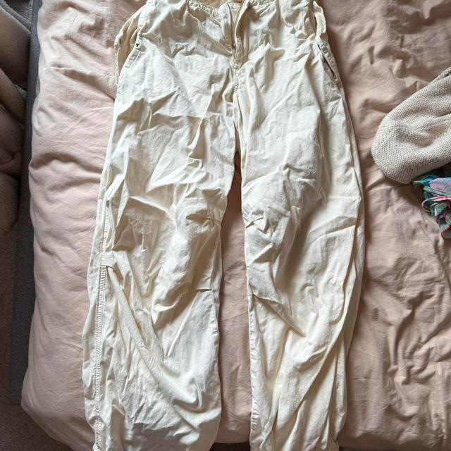 Urban Outfitters Women's Trousers - Cream/White - UK 8 on Productcaster.