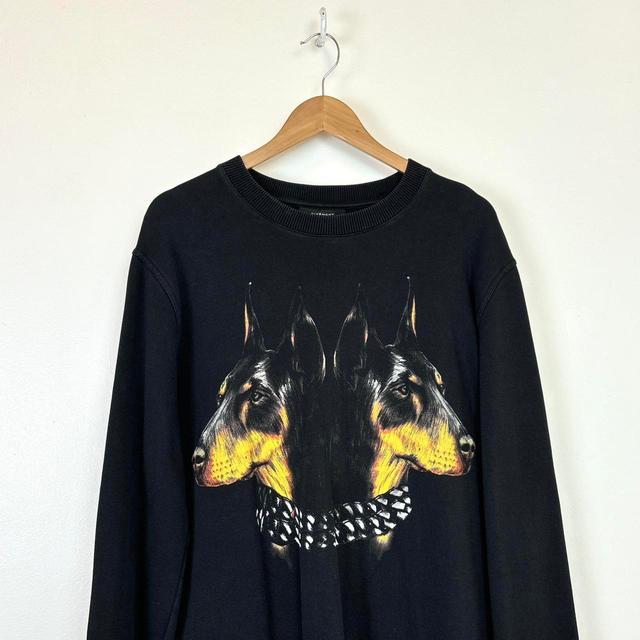 Givenchy Men's Sweatshirt - Black - M on Productcaster.