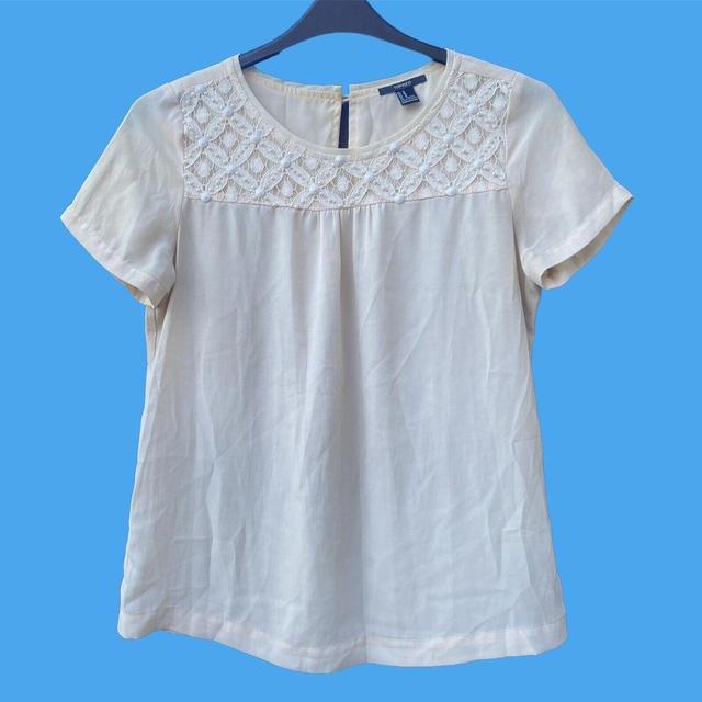 Forever 21 Women's Blouse - Cream - M on Productcaster.