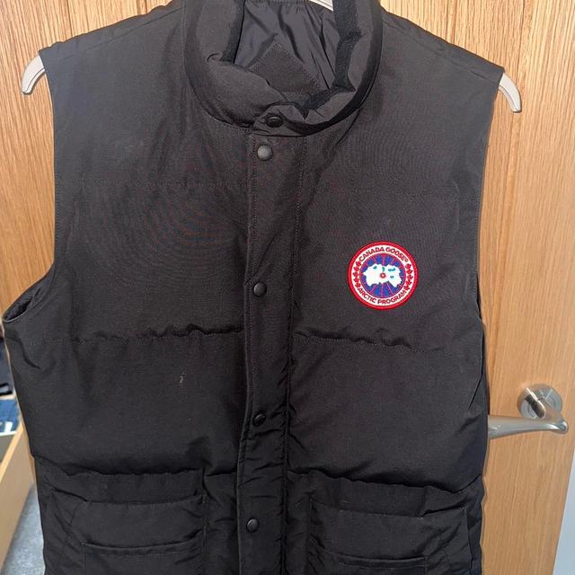 Canada Goose Men's Gilet - Black - M on Productcaster.