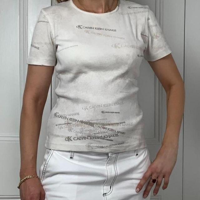 Calvin Klein Women's T-shirt - Cream - 10 on Productcaster.