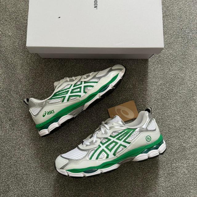 ASICS Men's Trainers - White/Green - UK 11 on Productcaster.