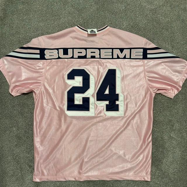 Supreme Men's T-shirt - Pink - L on Productcaster.