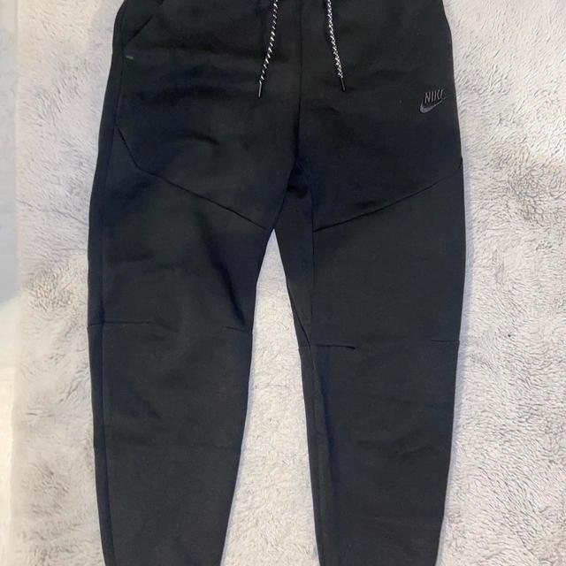 Nike Men's Sweatpants - Black - M on Productcaster.