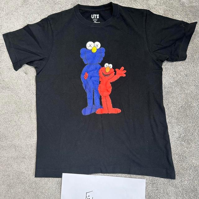 Kaws Men's T-shirt - Black - S on Productcaster.