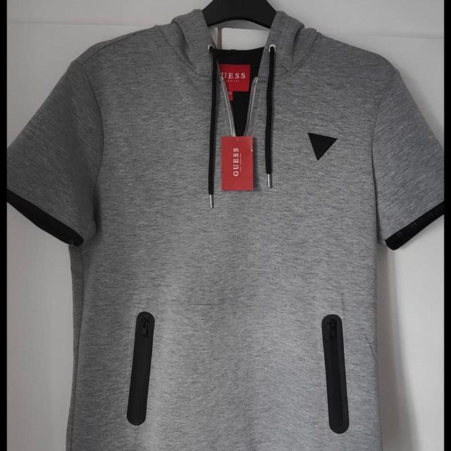 Guess Men's Hoodie - Grey - M on Productcaster.