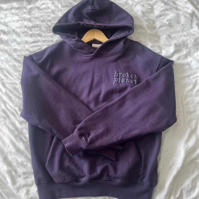 Broken Planet Men's Hoodie - Purple - M on Productcaster.