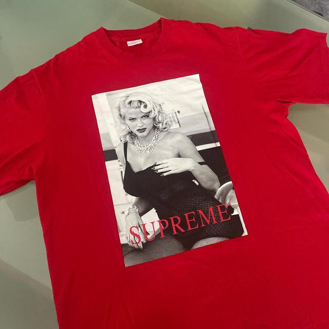 Supreme Men's T-shirt - Red - M on Productcaster.