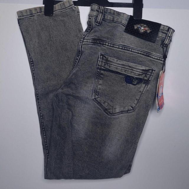 Armani Jeans Men's Jeans - Grey - 36" on Productcaster.