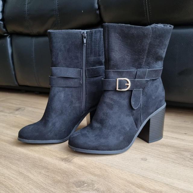 New Look Women's Suede Boots - Black - UK 3 on Productcaster.