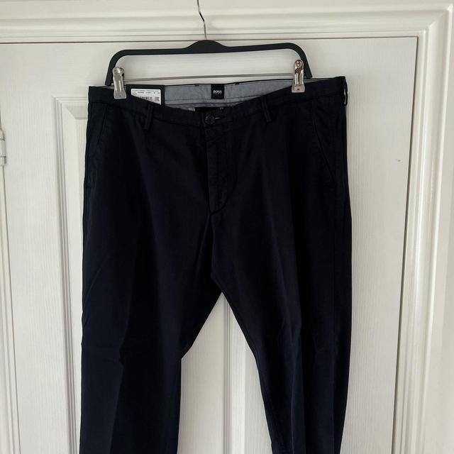 Hugo Boss Men's Chino Trousers - Navy - 36" on Productcaster.