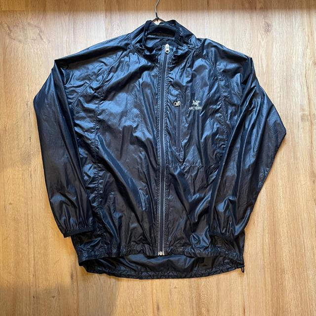 Arc'teryx Men's Windbreaker Jacket - Black - M on Productcaster.