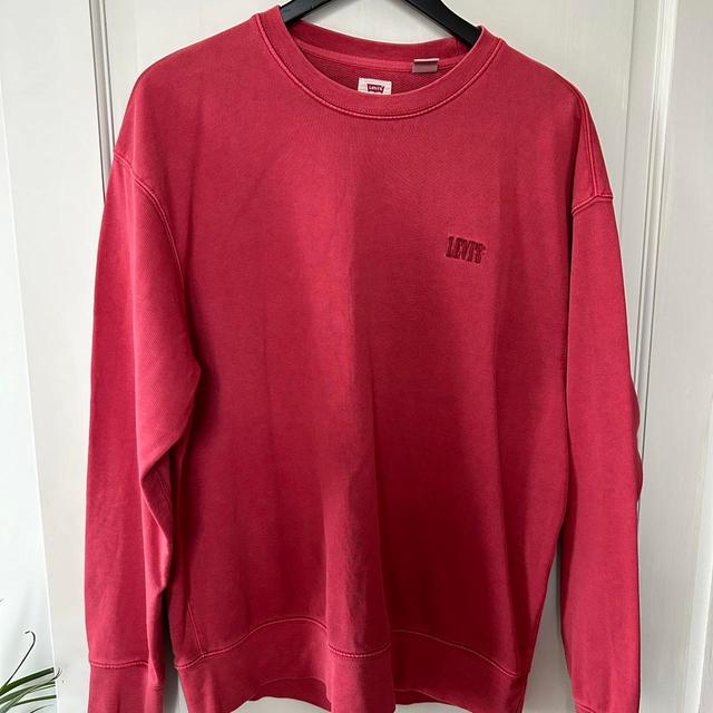 Levi's Men's Sweatshirt - Red - M on Productcaster.