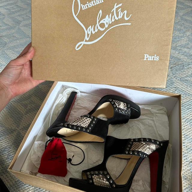 Christian Louboutin Women's Footwear - Black/Red - UK 5 on Productcaster.