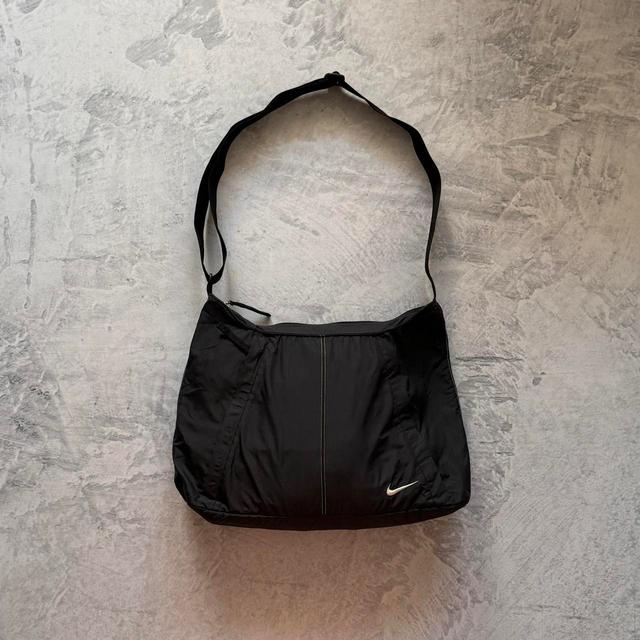 Nike Men's Crossbody bags - Black on Productcaster.