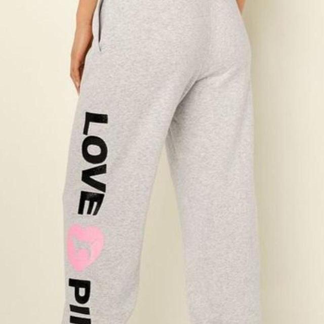 Victoria's Secret Women's Sweatpants - Grey - XS on Productcaster.