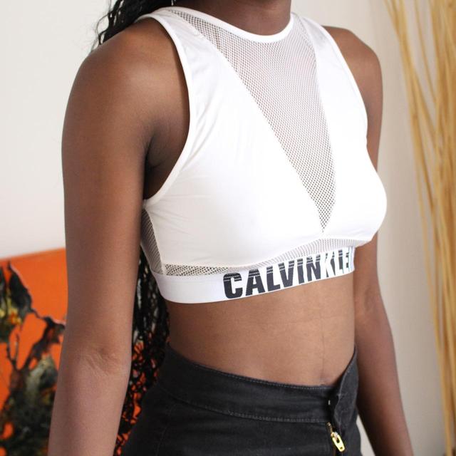 Calvin Klein Women's Crop top - White - S on Productcaster.