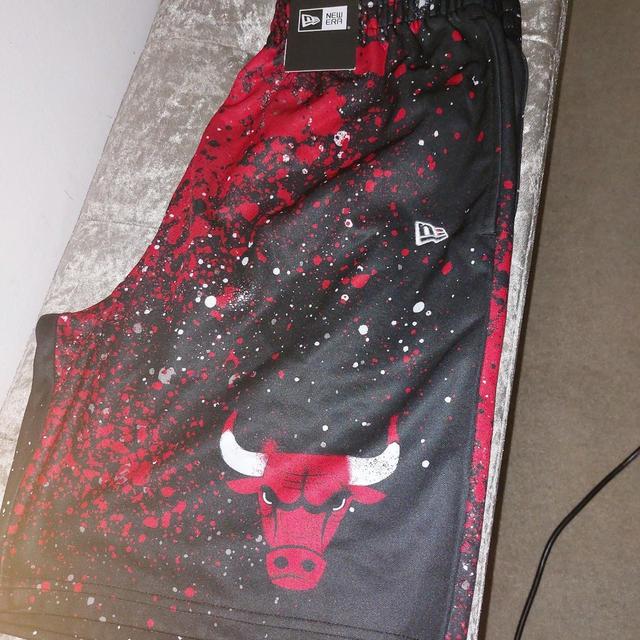 NBA Men's Shorts - Black/Red - L on Productcaster.