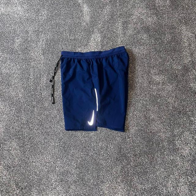 Nike Men's Shorts - Navy/Blue - M on Productcaster.