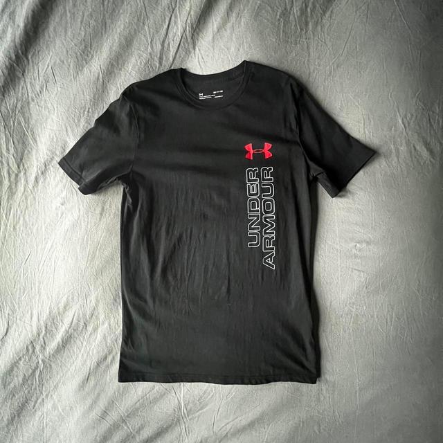 Under Armour Men's T-shirt - Black - M on Productcaster.