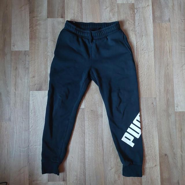 Puma Men's Sweatpants - Black - S on Productcaster.