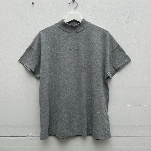 1017 ALYX 9SM Women's T-shirt - Grey - S on Productcaster.