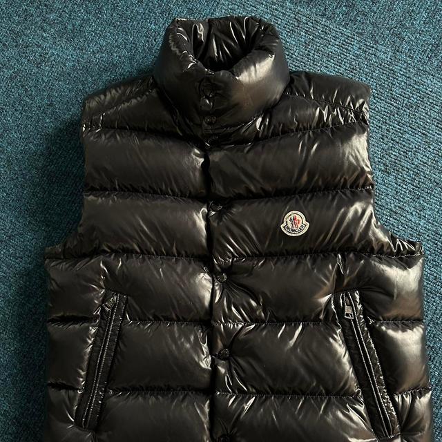 Moncler Men's Gilet - Black - M on Productcaster.