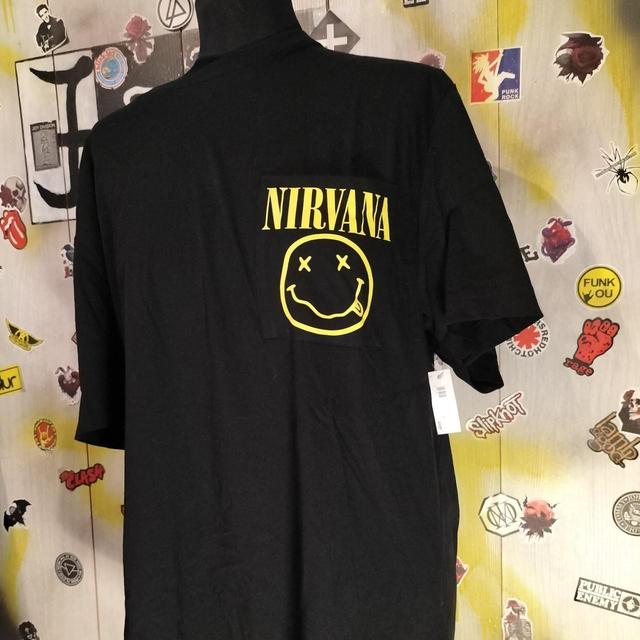 Vintage Men's T-shirt - Black/Yellow - XL on Productcaster.