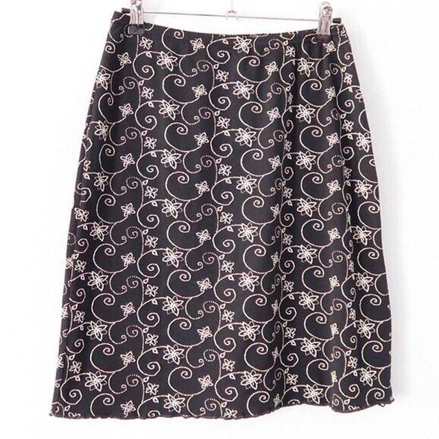 Vintage Women's Mini Skirt - Black/White - S on Productcaster.