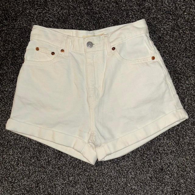 Levi's Women's Shorts - White/Cream - UK 6 on Productcaster.