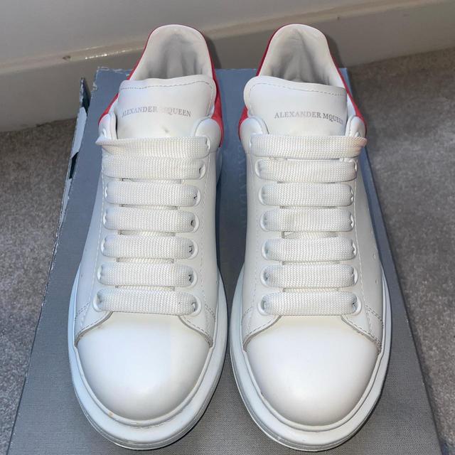 Alexander McQueen Women's Trainers - White - UK 4 on Productcaster.