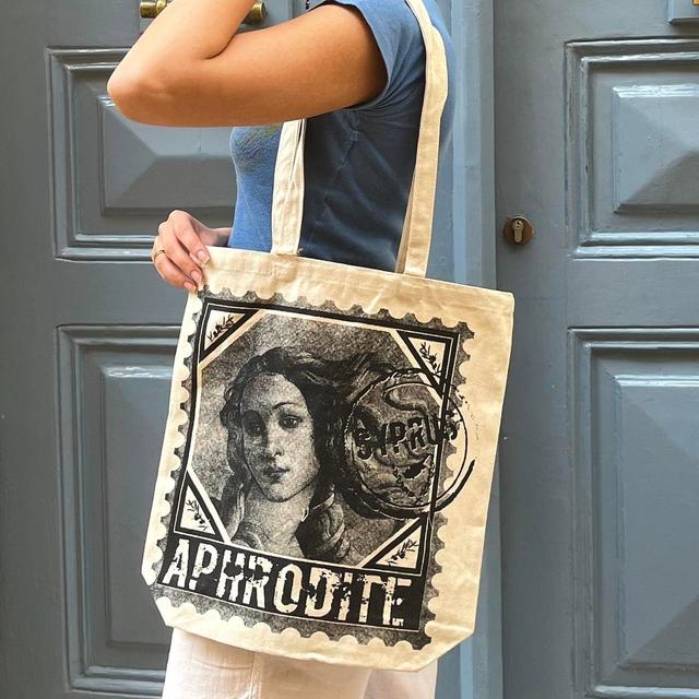 Women's Tote bags - Cream on Productcaster.