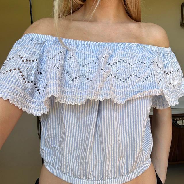 New Look Women's Crop top - White/Blue - 10 on Productcaster.