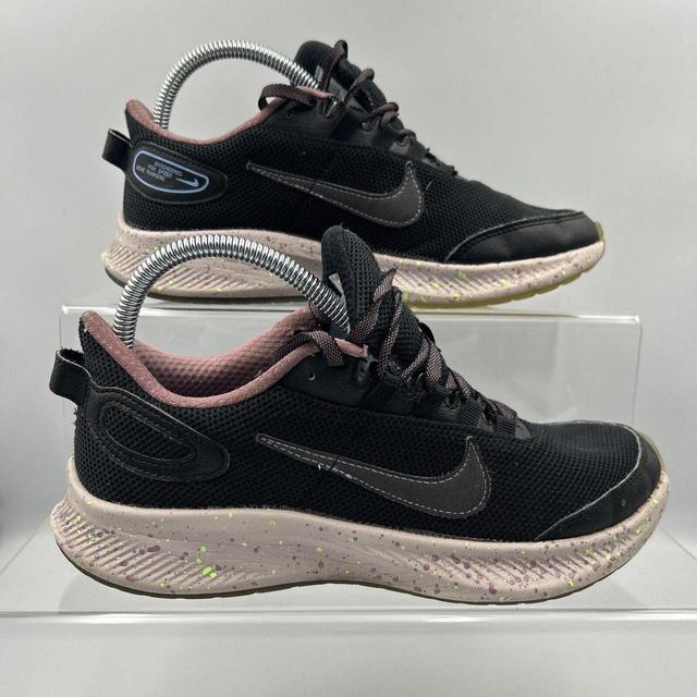 Nike Women's Trainers - Black - UK 5 on Productcaster.