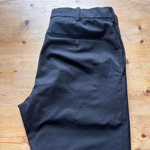 UNIQLO Men's Trousers - Black - 32" on Productcaster.