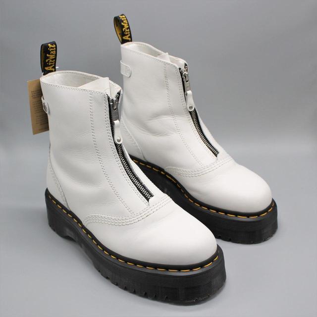 Dr. Martens Women's Ankle Boots - White - UK 8 on Productcaster.