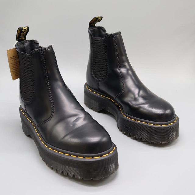 Dr. Martens Men's Chelsea Boots - Black - UK 10 on Productcaster.