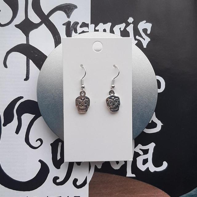 Deadstock Women's Earrings - Silver on Productcaster.