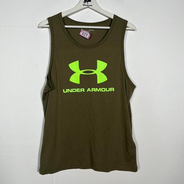 Under Armour Women's T-shirt - Khaki - M on Productcaster.