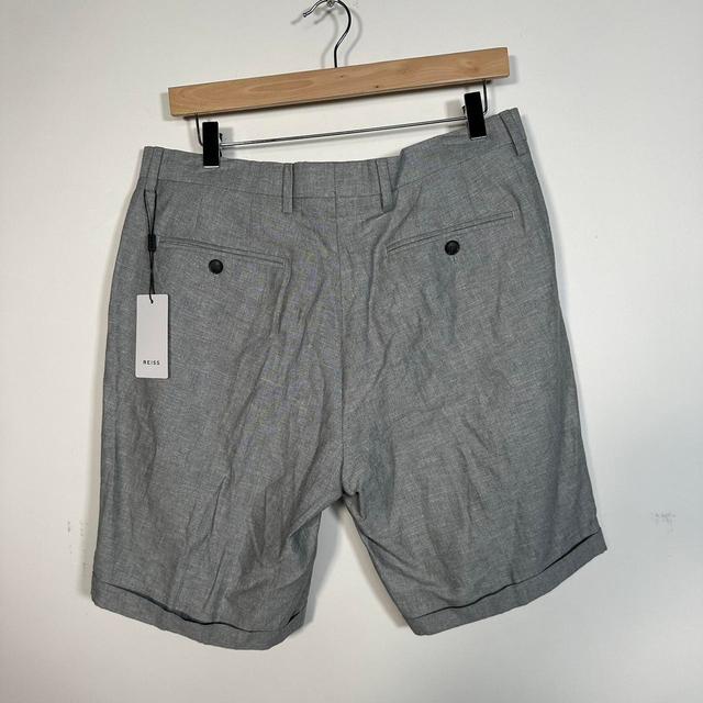 Reiss Men's Shorts - Grey - 34" on Productcaster.