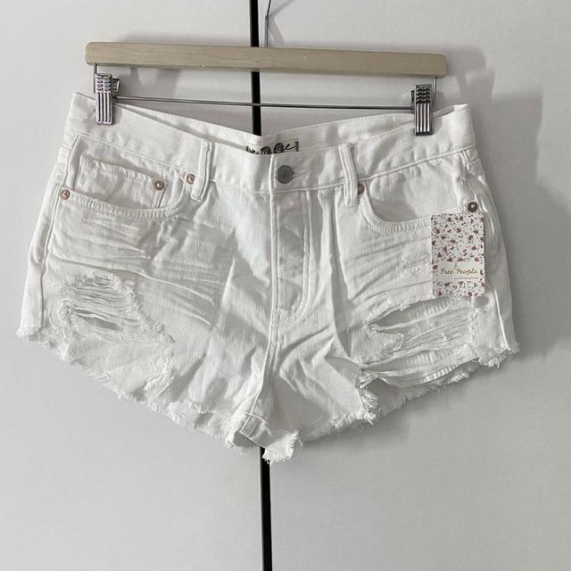 Free People Women's Shorts - White - UK 12 on Productcaster.