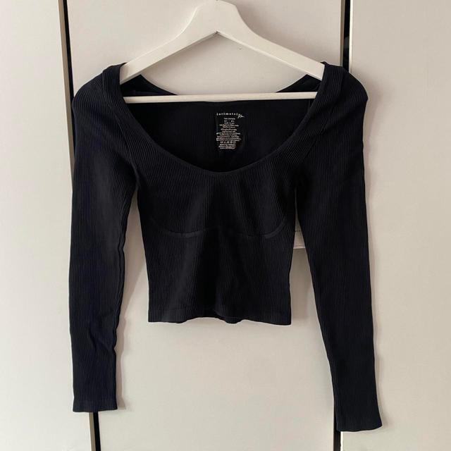 Free People Women's Crop top - Black - M on Productcaster.