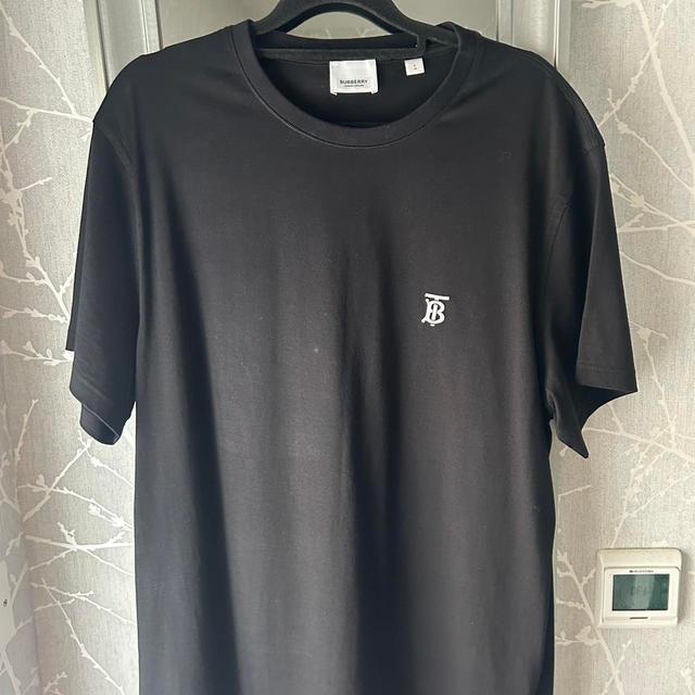 Burberry Men's T-shirt - Black - L on Productcaster.