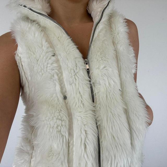 Women's Gilet - White/Cream - UK 8 on Productcaster.