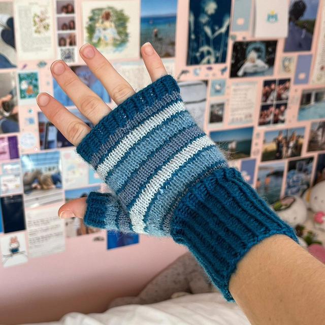 Women's Gloves - Blue on Productcaster.