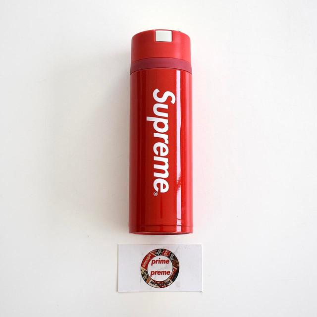 Supreme Collectible - Red on Productcaster.