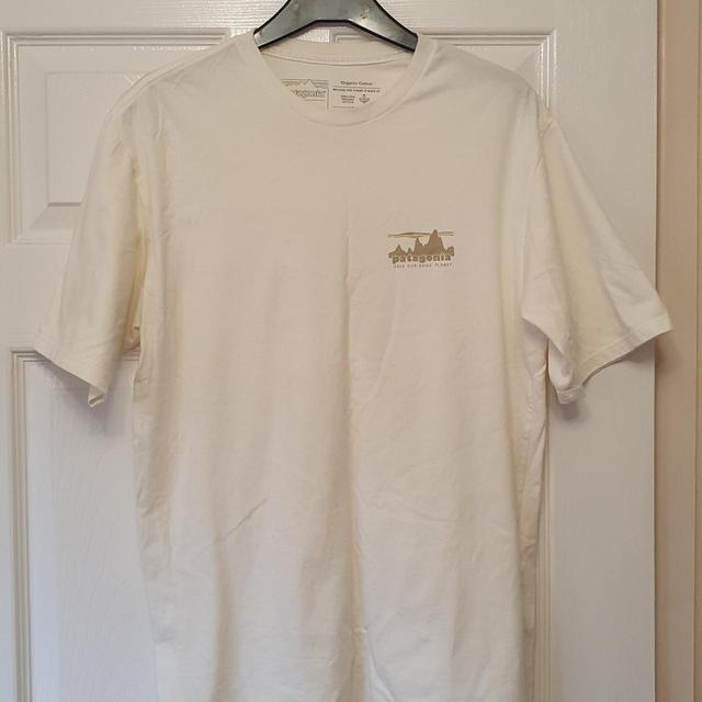 Patagonia Men's T-shirt - White - XS on Productcaster.